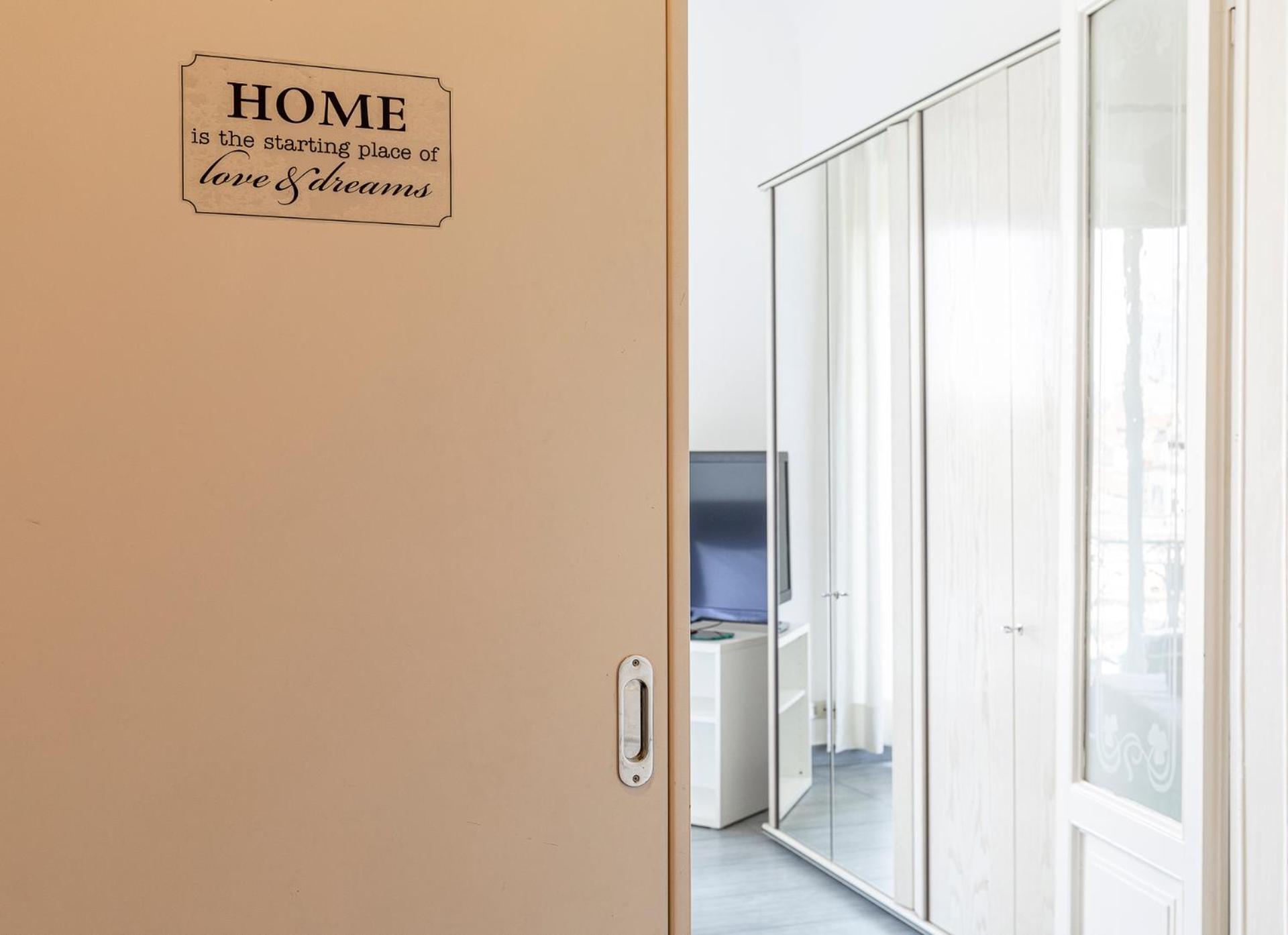 Porta-Venezia/Milano CentraleLuxury Apartment المظهر الخارجي الصورة